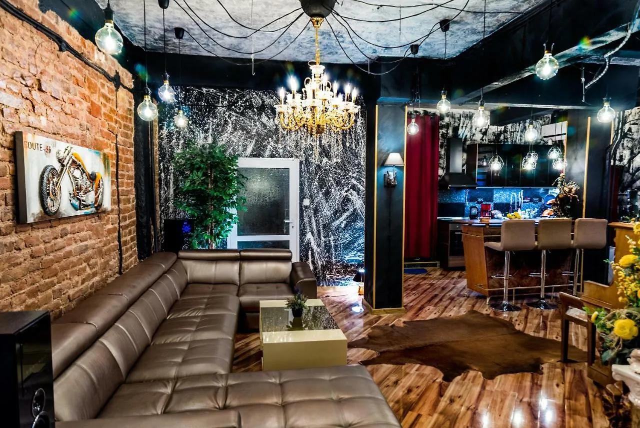 King Lux Apartment - Top Location - Massage - Garden! ソフィア 0*,  ブルガリア